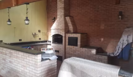 Casa terrea vila bela, com piscina e churrasqueira