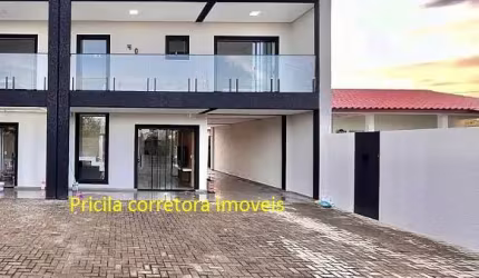 Vende se sobrado em alto padrão e com piscina privativa, Barra do Sai, Guaratuba/PR.