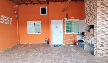 Vende se casa contendo 2 quartos, bairro Eliane, Guaratuba/PR
