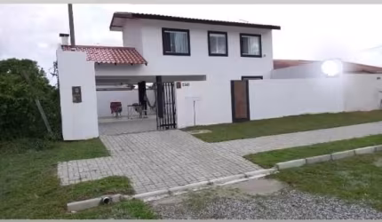 Vende se excelente sobrado