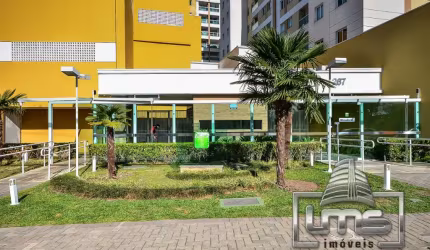 Excelente Garden 2 Quartos e 3 vagas no Bacacheri - Mobiliado e Decorado