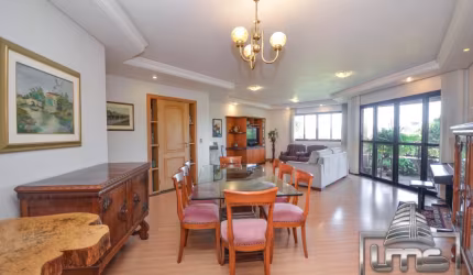 Apartamento 4 Quartos (2 suítes) c/ 3 vagas no Centro Cívico