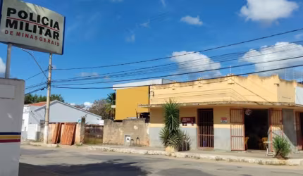 Excelente terreno murado no centro.