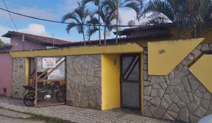 A SCONCER IMOBILIÁRIA, VENDE ESTA LINDA CASA.