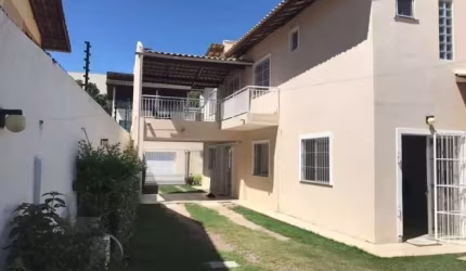 Casa Dupléx com 5 suítes - 370m² - à venda em Messejana - CA15