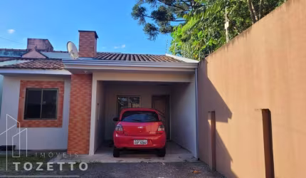 CASA EM CONDOMÍNIO NA REGIÃO DE UVARANAS