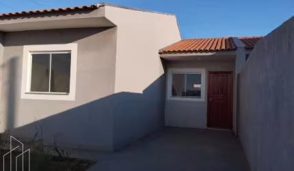 Casa com churrasqueira à venda no Parque dos Pinheiros