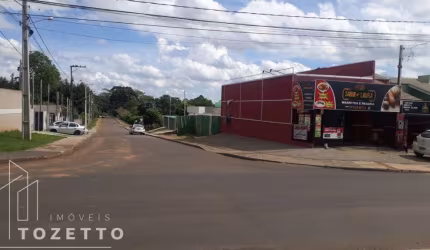 Imóvel de Esquina com Casa e Sala Comercial