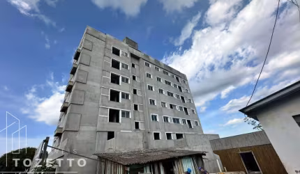Apartamento no Edifícil Lauro Tozetto-Nova Rússia