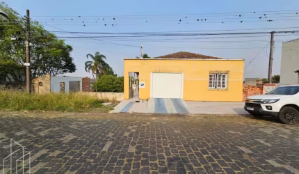 Casa com 4 quartos e um excelente terreno em Olarias