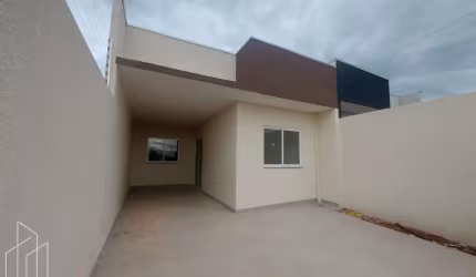 Excelentes casas de 2 quartos + 1 suíte à venda no Terraliz