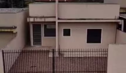CASA NO BORATO ? EXCELENTE LOCALIZAÇÃO!
