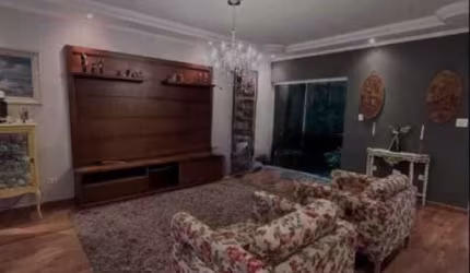 Sobrado à venda 3 dormitórios sendo 3 suítes, 270m² no Bairro Olímpico, São Caetano do Sul/SP