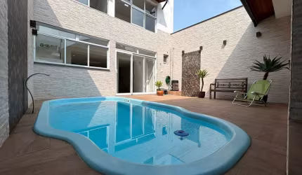 Sobrado á venda 3 suítes, 377m² no Bairro Olímpico, São Caetano do Sul/SP