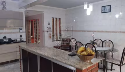 Sobrado com 4 dormitórios à venda, 210 m² por R$ 950.000,00 - Parque Oratório - Santo André/SP