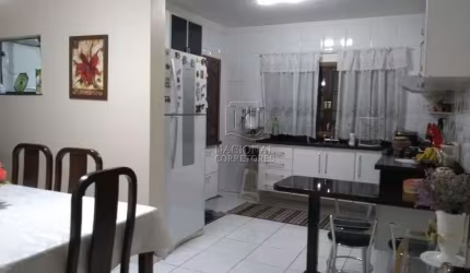 Sobrado com 4 dormitórios à venda, 197 m² - Bangu - Santo André/SP
