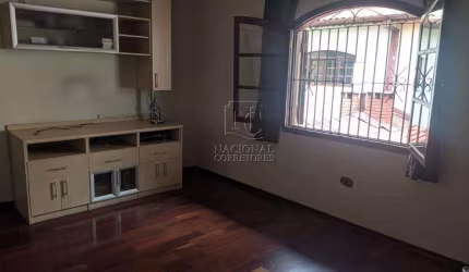 Sobrado com 4 dormitórios à venda, 249 m² por R$ 950.000,00 - Bangu - Santo André/SP