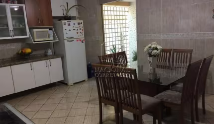 Sobrado com 3 dormitórios à venda, 242 m² por R$ 585.000,00 - Parque Gerassi - Santo André/SP