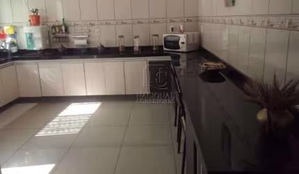 Sobrado à venda, 206 m² por R$ 850.000,00 - Vila Camilópolis - Santo André/SP