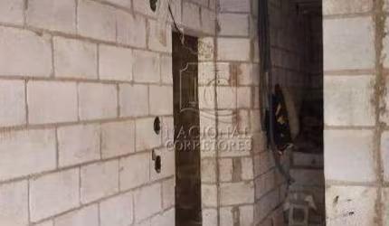 Apartamento N°2 sem condomínio no térreo, COM ELEVADOR, 1 dormitório, SEM VAGA DE GARAGEM..