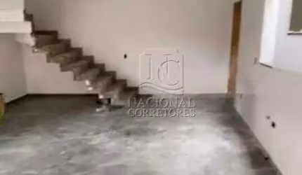 Sobrado à venda, 3 quartos, 1 suíte, 2 vagas, Vila Eldízia - Santo André/SP
