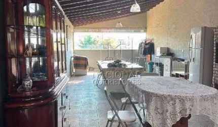 Casa térrea para venda com salão de festas no Parque Novo Oratório - 2 dormitórios- 2 vagas.