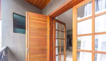 Casa assobradada à venda, 3 quartos, 1 suíte, 2 vagas, Vila Apiaí - Santo André/SP