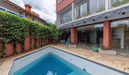 Casa assobradada para aluguel, 4 quartos, 4 suítes, 5 vagas, Jardim São Caetano - São Caetano do Sul/SP