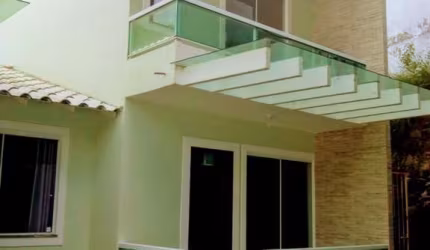 OPORTUNIDADE CASA DUPLEX EM CONDOMÍNIO, OGIVA - CABO FRIO/RJ