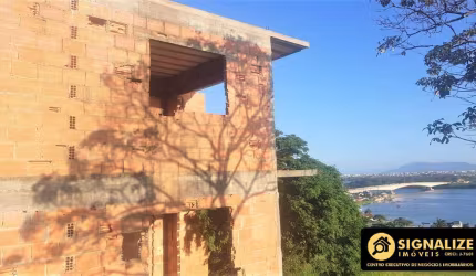 CASA EM CONSTRUÇÃO, TERRENO DE APROXIMADAMENTE 570M² SÃO PEDRO DA ALDEIA