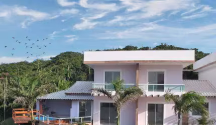 OPORTUNIDADE CASA COM 03 QUARTOS NO ALTO PERÓ - CABO FRIO/RJ