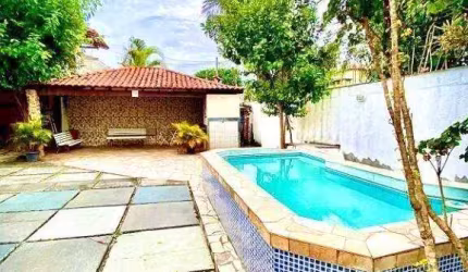 CASA LINEAR À VENDA NO JARDIM EXCELSIOR - CABO FRIO/RJ