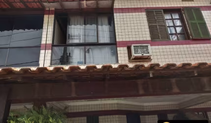 CASA EM CONDOMÍNIO COM 02 QUARTOS, PALMEIRAS - CABO FRIO/RJ