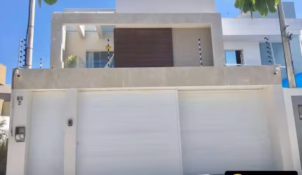EXCLUSIVIDADE NO NOVO PORTINHO – CASA INDEPENDENTE COM DESIGN MODERNO