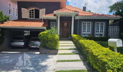 RR6025 Casa 345m² CONDOMÍNIO RESIDENCIAL ALPHAVILLE 9 - OPORTUNIDADE - 3 Dorms 4 Vagas - Santana de Parnaíba, SP - Ótima Localização