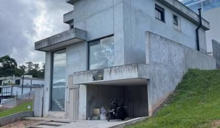 RR5529D Casa 290m² CONDOMÍNIO MORADA DA SERRA - OPORTUNIDADE - 3 Suítes 4 Vagas - Santana de Parnaíba, SP - Ótima Localização - PROXIMO ALPHAVILLE