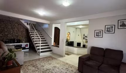 RR5525 Casa 250m² JARDIM RANCHO ALEGRE - OPORTUNIDADE - 3 Dorms 2 Vagas - Santana de Parnaíba SP - Ótima Localização