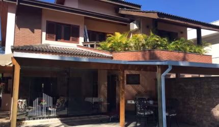 RR6175 Casa 408m² CONDOMÍNIO RESIDENCIAL 11 - OPORTUNIDADE - 4 Dorms 3 Vagas - Santana de Parnaíba, SP - Ótima Localização - ALPHAVILLE