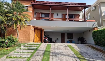 RR6612 Casa 320m² CONDOMÍNIO RESIDENCIAL 10 - OPORTUNIDADE - 3 Suítes 4 Vagas - Santana de Parnaíba SP - Ótima Localização - ALPHAVILLE