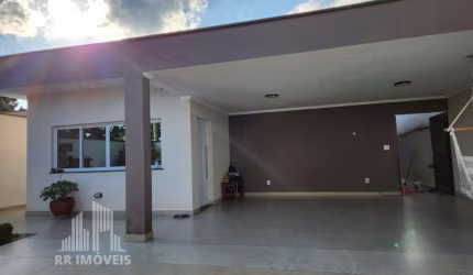 RR0173D CASA A VENDA 170m² ANALÂNDIA  - OPORTUNIDADE - 3 Dorms 4 Vagas - Analândia, SP - Ótima Localização
