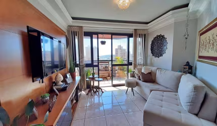 Apartamento com 03 dormitórios sendo 01 suíte, rico em armários