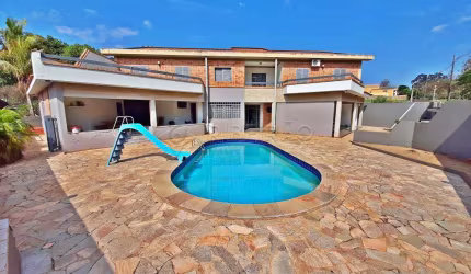 Casa Padrão em Ribeirão Preto