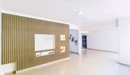 Apartamento padrão para venda no Centro com 162,87m², 3 Dormitórios, 1 Suíte, 1 Banheiro
