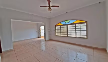 Sobrado comercial com 03 dormitórios à venda no Vila Seixas.