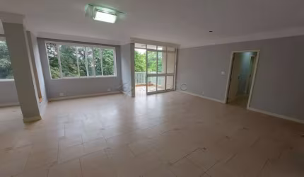 Apartamento para venda e locação com 4 dormitórios no Centro.