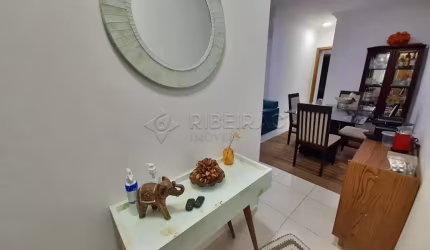 Apartamento térreo no Bairro Jd. Botânico com 03 dormitórios, armários planejados sendo 01 suíte, 02 vagas de garagem.