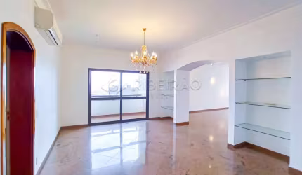 Apartamento com 4 suítes e 4 vagas para venda no Centro.