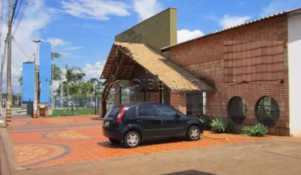 Imóvel Comercial com grande pátio e Vistosa Construção para locação