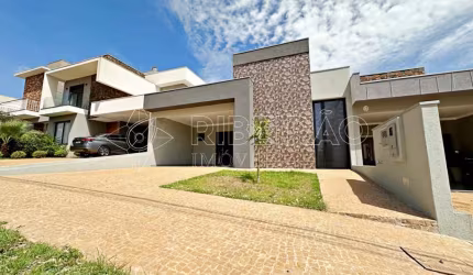 Casa Térrea com Piscina à venda em Condomínio 3 suítes 4 vagas Jardim San Marco