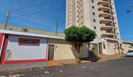 Casa comercial a venda com aproximadamente 116m² área costruida